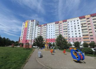 Продается 3-комнатная квартира, 72.2 м2, Алтайский край, улица Островского, 43