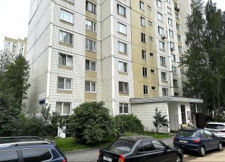 Продаю 1-ком. квартиру, 37.8 м2, Москва, улица Генерала Белобородова, 16к2, метро Митино