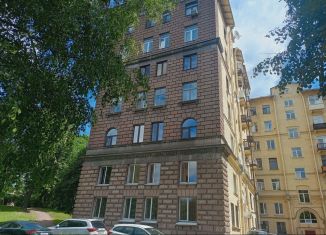 Продается 3-ком. квартира, 98 м2, Санкт-Петербург, Большой Сампсониевский проспект, 108, метро Лесная