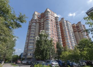 Продаю 1-ком. квартиру, 42 м2, Московская область, Луговая улица, 1