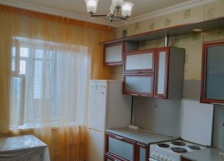 Продам 1-ком. квартиру, 37 м2, Старый Оскол, микрорайон Дубрава, квартал 3, 2