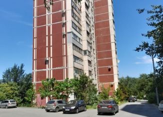 Продаю 3-ком. квартиру, 63 м2, Волгоград, Советский район, Авиаторская улица, 4