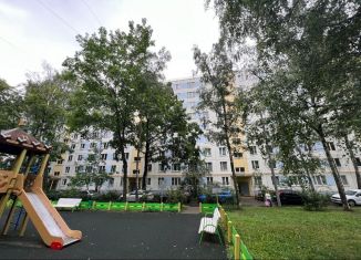 Продаю 1-ком. квартиру, 33 м2, Москва, Туристская улица, 18