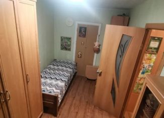 Продам 2-ком. квартиру, 43 м2, Калужская область, проспект Ленина, 98