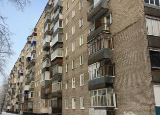 Сдаю в аренду 2-ком. квартиру, 42 м2, Глазов, улица Пряженникова, 25