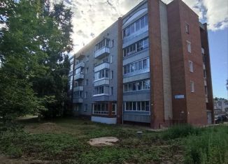 Продажа 2-комнатной квартиры, 48.9 м2, Кирово-Чепецк, Юбилейная улица, 5