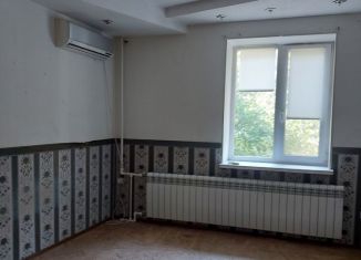 Продаю 2-ком. квартиру, 41.6 м2, Новочеркасск, улица Гастелло, 7