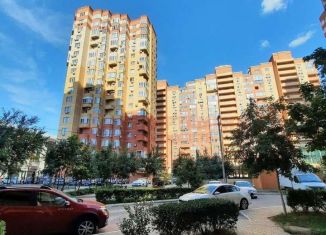 Продам 2-ком. квартиру, 66 м2, Астрахань, улица Савушкина, 6к8, ЖК Прогресс