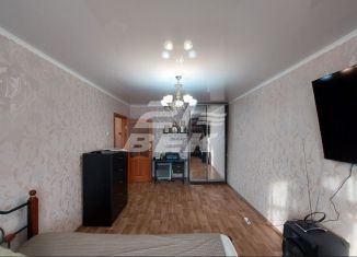 Продаю 1-ком. квартиру, 32 м2, Курск, Сосновская улица, 5