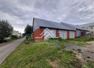 Продаю гараж, 24 м2, Арск, Банковская улица, 18