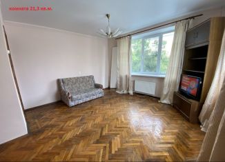 Сдается в аренду 1-ком. квартира, 40 м2, Петергоф, Торговая площадь, 4