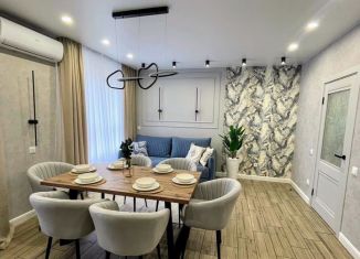 Сдается в аренду 3-ком. квартира, 85 м2, Краснодар, улица Григория Булгакова, 10