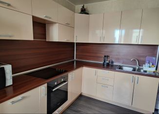 Сдача в аренду 3-комнатной квартиры, 84 м2, Республика Башкортостан, улица Ахметова, 320/1