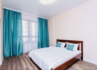 Сдам в аренду 1-комнатную квартиру, 45 м2, Новосибирск, Садовая улица, 20