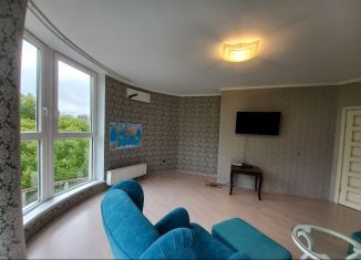 Продаю двухкомнатную квартиру, 63.3 м2, Калининград, Бассейная улица, 7