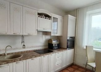 Сдается в аренду 1-комнатная квартира, 53 м2, Санкт-Петербург, улица Ольминского, 5