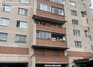 Продается 3-ком. квартира, 65.8 м2, Петергоф, Ботаническая улица, 18к5