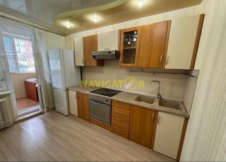 Сдаю трехкомнатную квартиру, 90 м2, Республика Башкортостан, Дуванский бульвар, 23