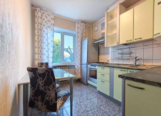 Продаю 2-комнатную квартиру, 60 м2, Краснодар, улица Кирова, 2, улица Кирова