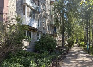 Продаю 1-комнатную квартиру, 32 м2, Арзамас, улица Мира, 18