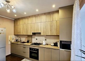 Продам 1-ком. квартиру, 40 м2, Калининград, Балашовская улица, 4