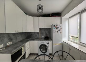 Продается 1-ком. квартира, 30 м2, Курск, улица Карла Маркса, 72к9