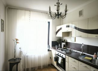 Продажа двухкомнатной квартиры, 51.8 м2, Майкоп, Первомайская улица