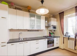 Продаю 3-комнатную квартиру, 63 м2, Ростов-на-Дону, улица Жмайлова, 19