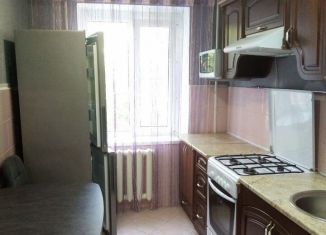 2-комнатная квартира в аренду, 55 м2, Армавир, улица Шмидта, 4