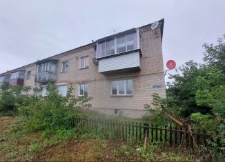 Продажа 2-ком. квартиры, 40 м2, посёлок Мирный, улица 50 лет Совхоза Уйский, 4