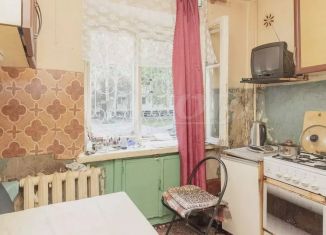Продается трехкомнатная квартира, 56.6 м2, Тюмень, Минская улица, 5А