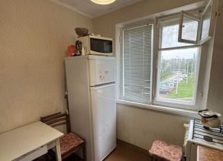 Продам 2-комнатную квартиру, 46 м2, Салават, улица Ленина, 46