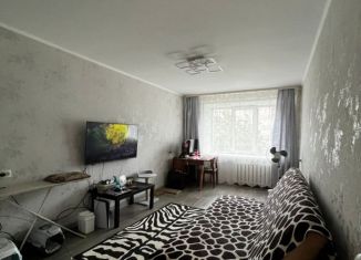 Сдаю в аренду 2-ком. квартиру, 46 м2, Нефтекамск, улица Победы, 2