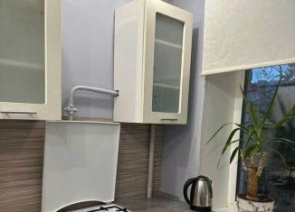 Сдается в аренду двухкомнатная квартира, 42 м2, Москва, Мукомольный проезд, 1к2, Мукомольный проезд