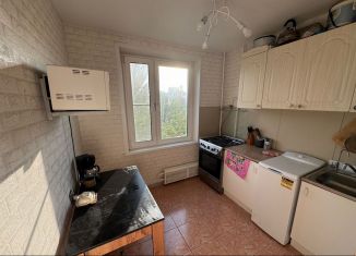 Сдача в аренду трехкомнатной квартиры, 60 м2, Москва, Дубнинская улица, 12к3, район Восточное Дегунино