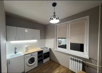 Продаю 2-ком. квартиру, 46.9 м2, Саратов, улица имени Михаила Галкина-Враского, 9