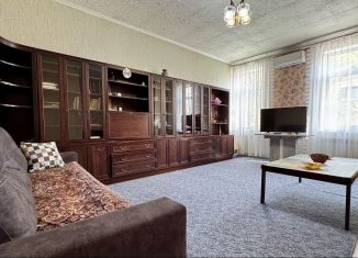 Продажа 2-комнатной квартиры, 64 м2, Воронеж, Батуринская улица, 16