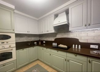 Продажа двухкомнатной квартиры, 54.8 м2, Татарстан, проспект Вахитова, 36А