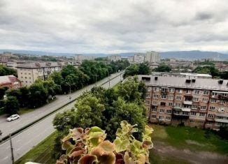 Продаю двухкомнатную квартиру, 42 м2, Владикавказ, проспект Коста, 271, микрорайон Треугольник