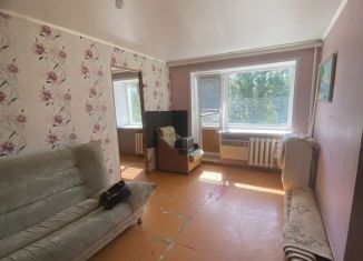 Продам 2-ком. квартиру, 44.4 м2, Октябрьский, улица Губкина, 18