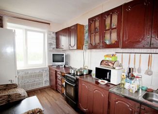 Продам 3-ком. квартиру, 65.6 м2, Димитровград, Братская улица, 49