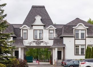 Продаю дом, 700 м2, Московская область