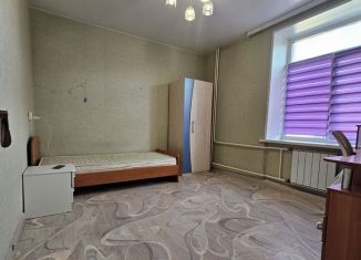 Сдается двухкомнатная квартира, 50 м2, поселок городского типа Инской, улица Пугачёва, 7