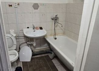 Сдается 1-комнатная квартира, 45 м2, Тобольск, улица Знаменского, 3