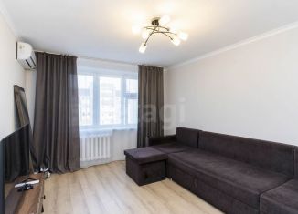 Продам двухкомнатную квартиру, 62.6 м2, Тюмень, улица Николая Семёнова, 25