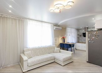 Продам 3-комнатную квартиру, 73 м2, Тюмень, улица Тимофея Чаркова, 81
