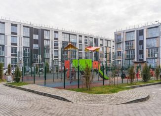 Продается 1-комнатная квартира, 37 м2, Калининград, улица Сержанта Мишина, 81к3