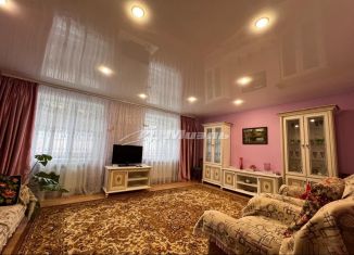 Продам дом, 250 м2, село Красный Мак, улица Ленина, 43