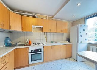 Сдача в аренду трехкомнатной квартиры, 70.4 м2, Калининград, проспект Мира, 62