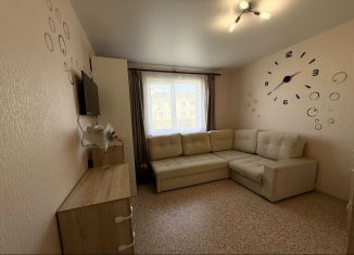 Продаю однокомнатную квартиру, 40.5 м2, деревня Куюки, 8-й квартал, 5А